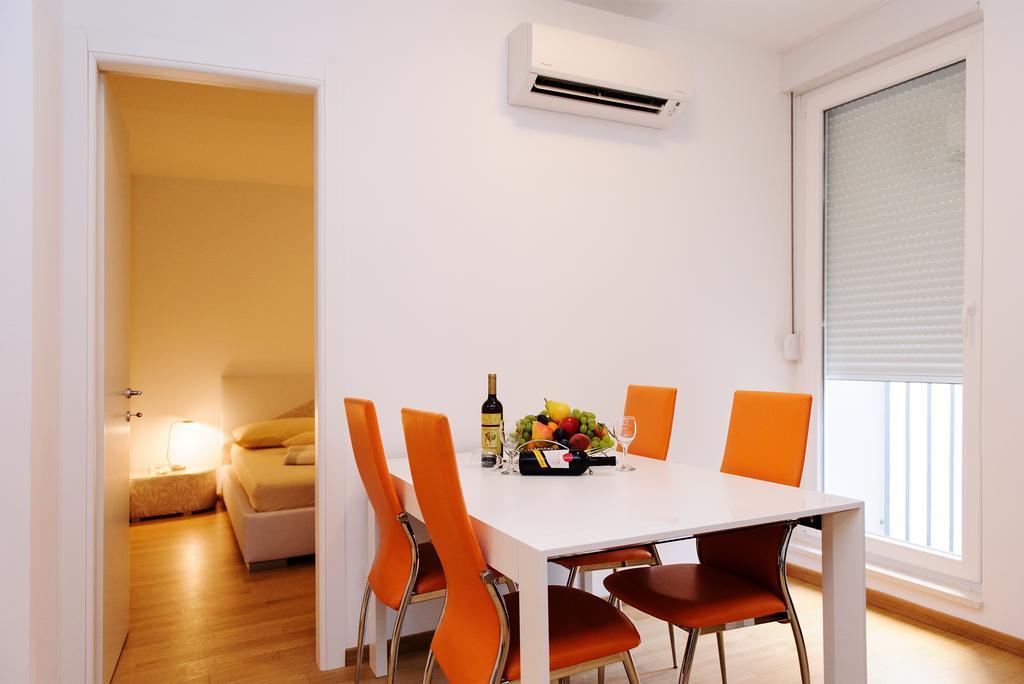 Apartment Marcela With Private Parking Сплит Стая снимка