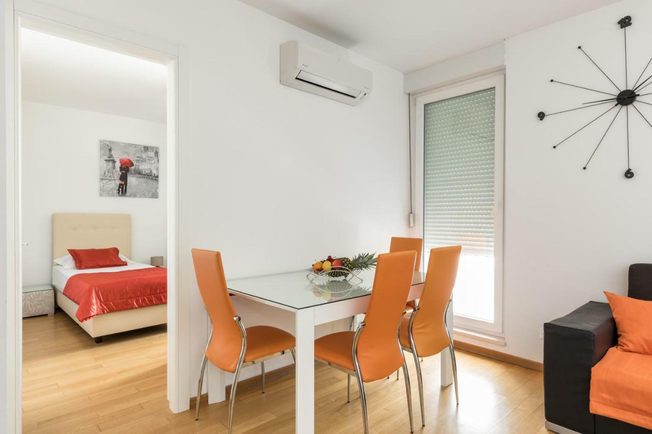 Apartment Marcela With Private Parking Сплит Екстериор снимка